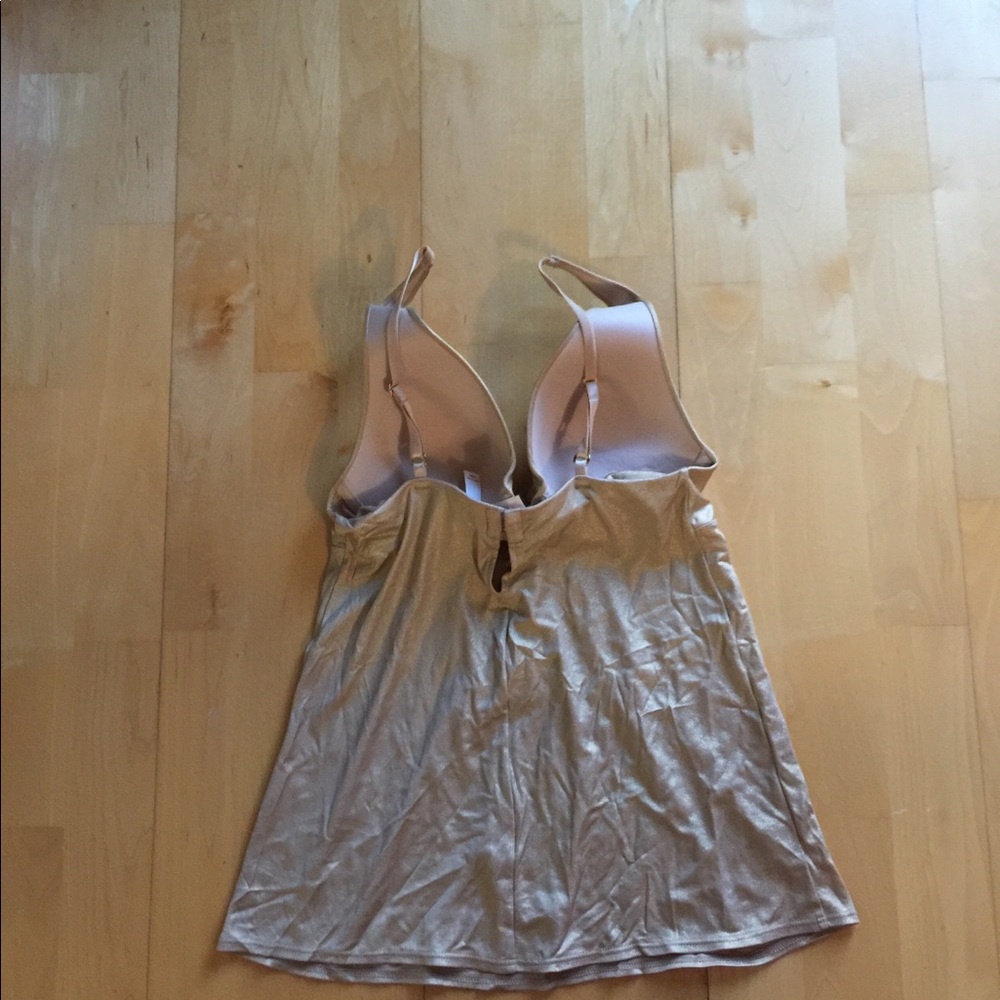 Victoria ‘s secret top with push up size34B - Picture 2 of 2
